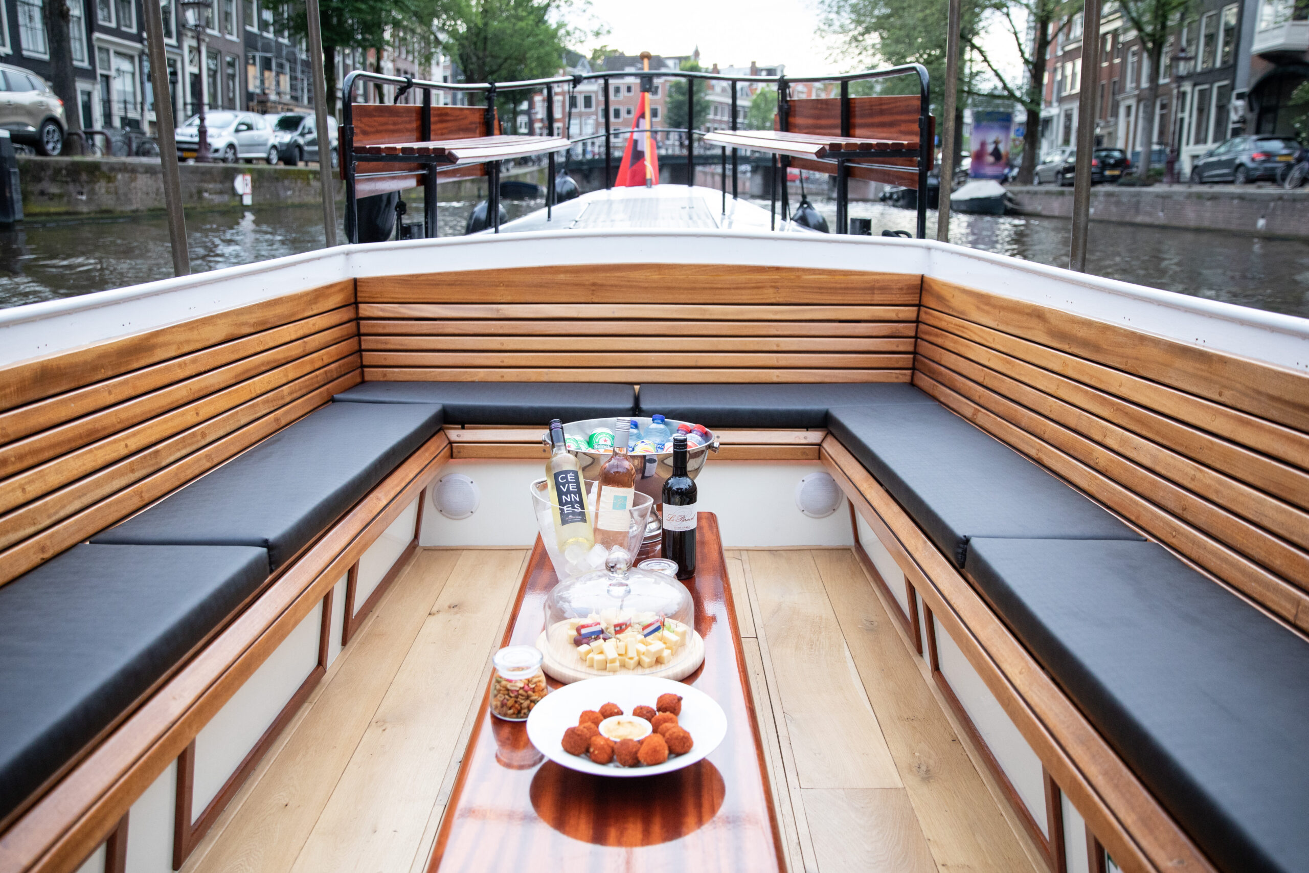 welcome to sebi boat tours amsterdam